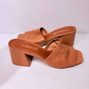 L'INTERVALLE Pico Tan Leather Open Toe, Block Heel Slip-On Mule - Size 10